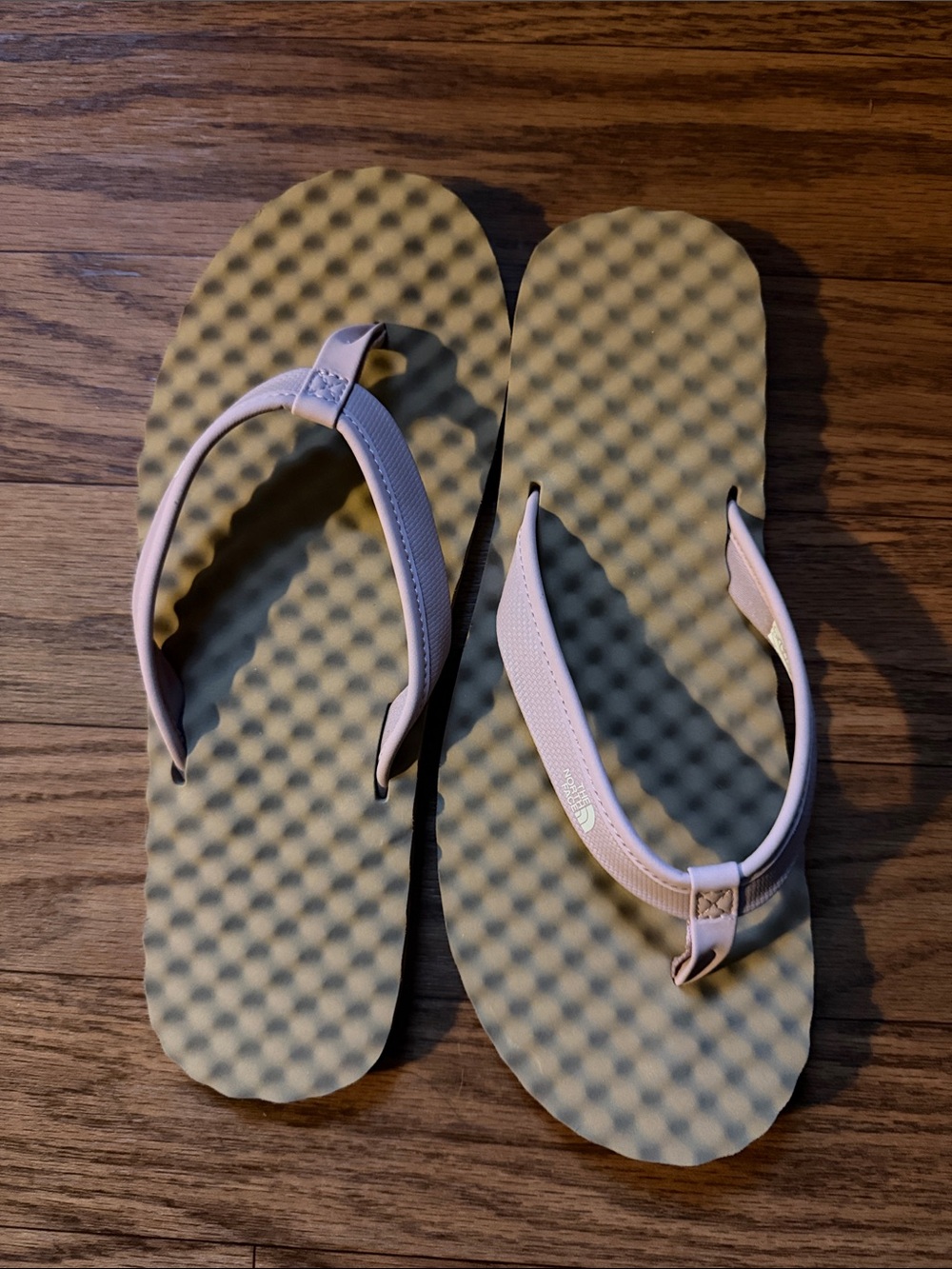 NWOT The North Face base camp mini flip flops